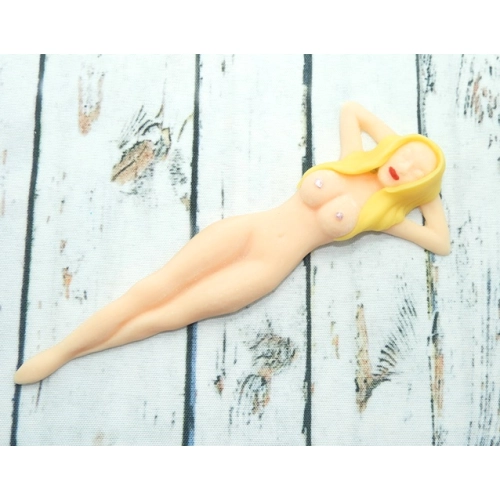 Figurka cukrowa leżąca kobieta do dekoracji tortu 18+ wieczór kawalerski ozdoby na tort